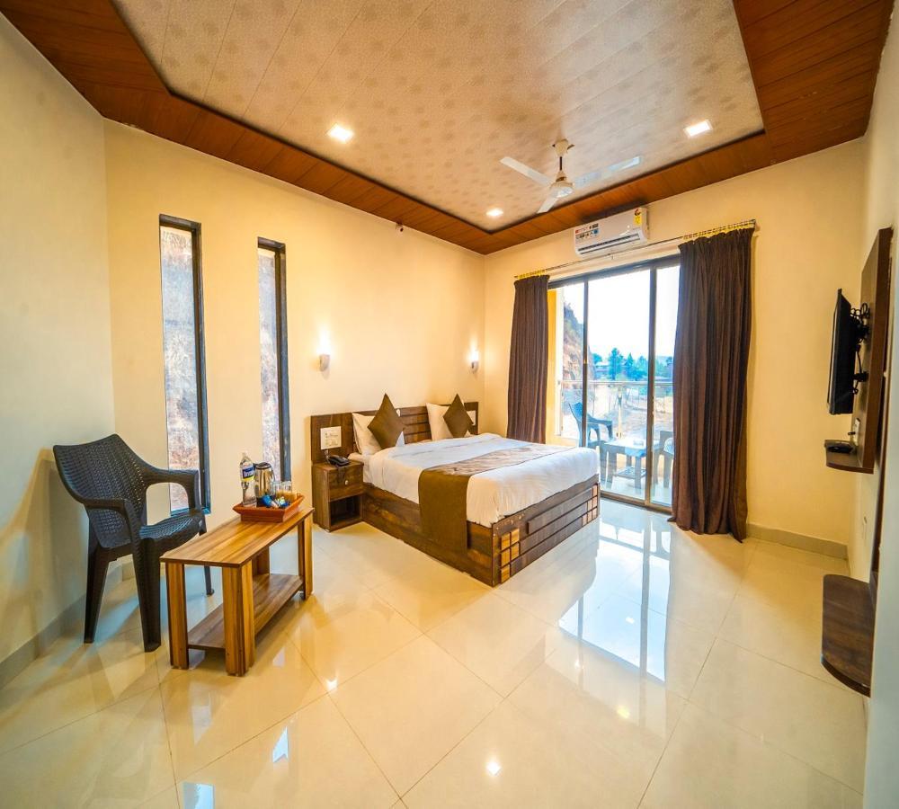 Vrindavan Resort Mahābaleshwar Dış mekan fotoğraf