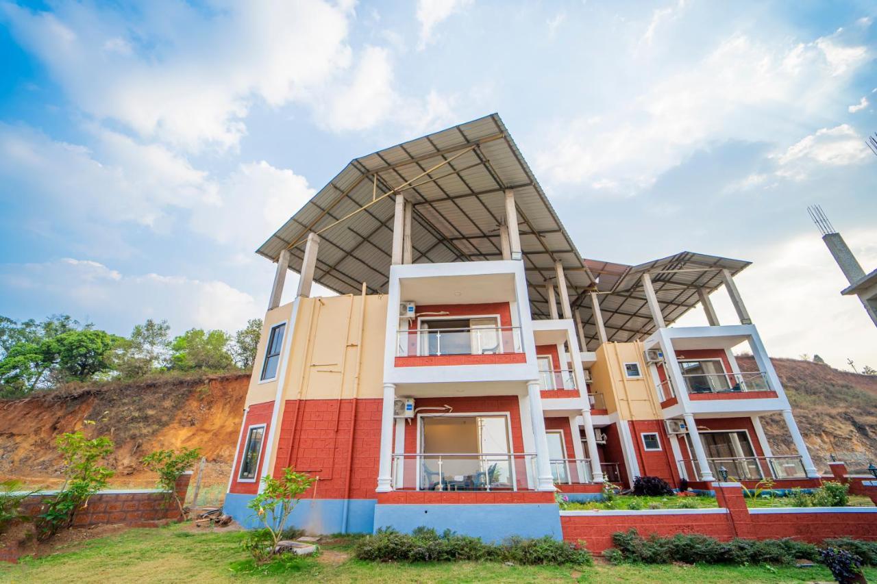 Vrindavan Resort Mahābaleshwar Dış mekan fotoğraf